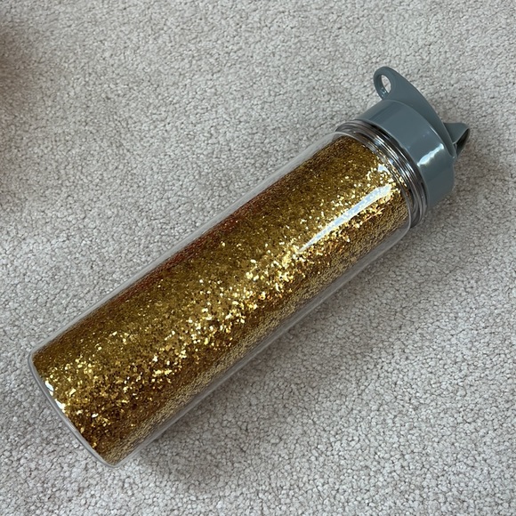 Brittany water bottle NWT - Picture 2 of 9